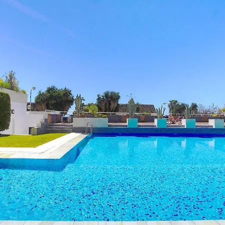 1149 Unique Beachfront Penthouse Center 400m2 Appartement Marbella