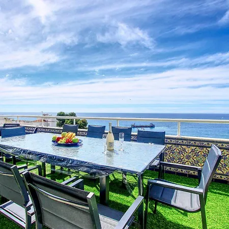 1149 Unique Beachfront Penthouse Center 400m2 Lejlighed *