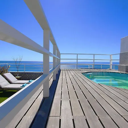 1149 Unique Beachfront Penthouse Center 400m2 Μαρμπέλλα