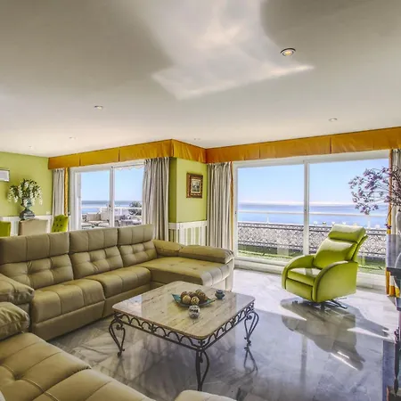 1149 Unique Beachfront Penthouse Center 400m2 Lejlighed *