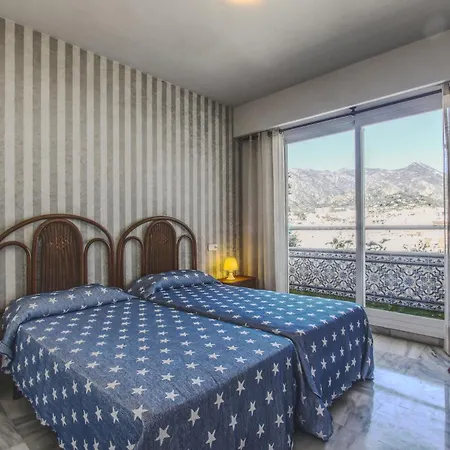 1149 Unique Beachfront Penthouse Center 400m2 Apartment Marbella