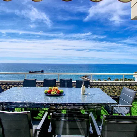 1149 Unique Beachfront Penthouse Center 400m2 Apartament Marbella