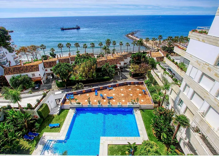 Apartament 1149 Unique Beachfront Penthouse Center 400m2 Marbella