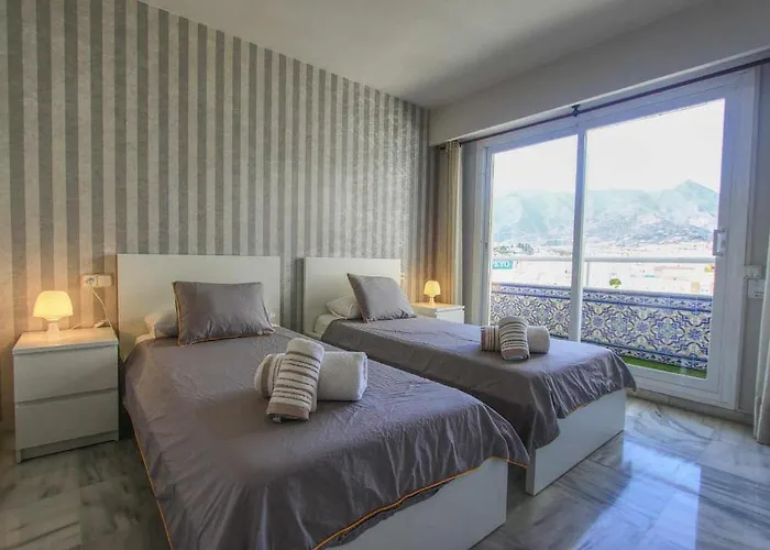 1149 Unique Beachfront Penthouse Center 400m2 Apartament *