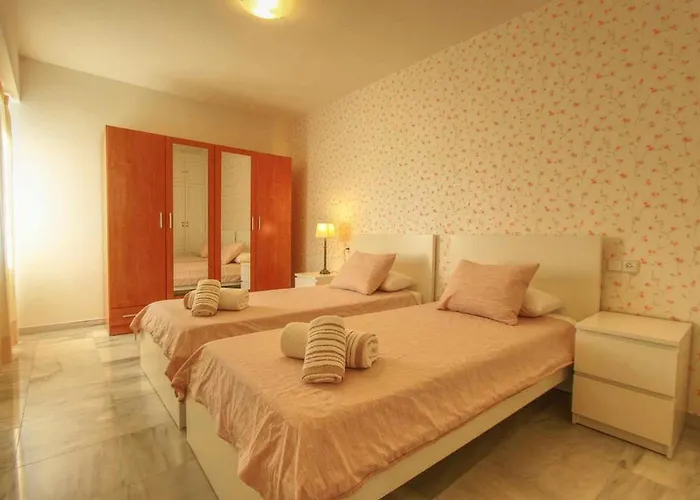 1149 Unique Beachfront Penthouse Center 400m2 Marbella