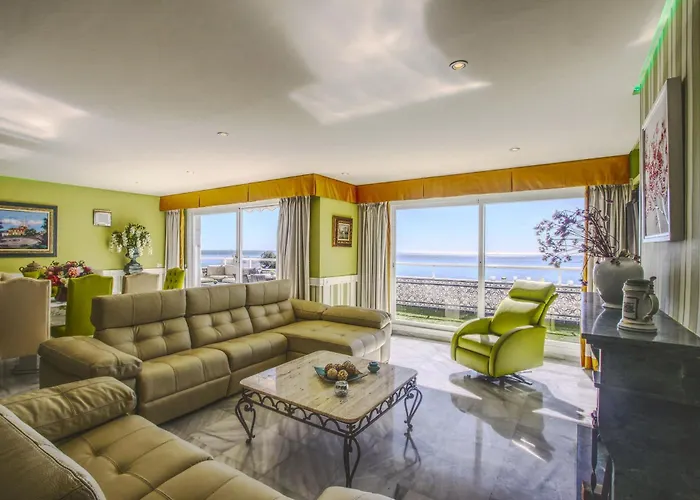 1149 Unique Beachfront Penthouse Center 400m2 Apartament *