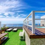Daire 1149 Unique Beachfront Penthouse Center 400m2