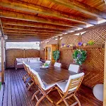 1149 Unique Beachfront Penthouse Center 400m2 Daire *