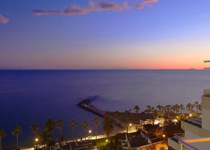 1149 Unique Beachfront Penthouse Center 400m2 * マルベーリャ