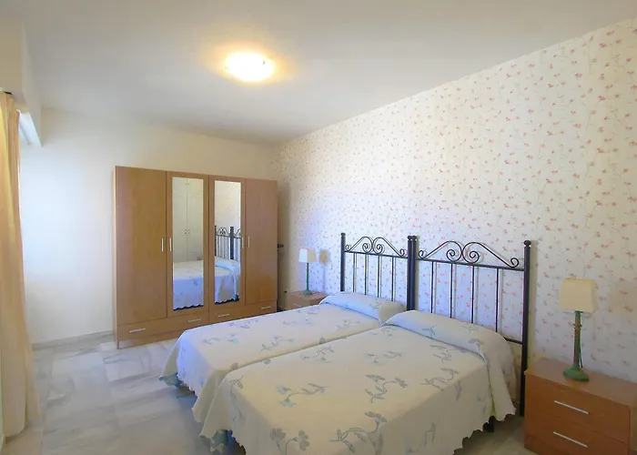 1149 Unique Beachfront Penthouse Center 400m2 Appartement